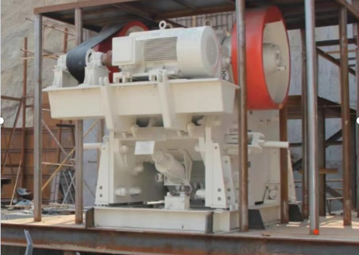 鄂式破碎機(jī)的種類有哪些？